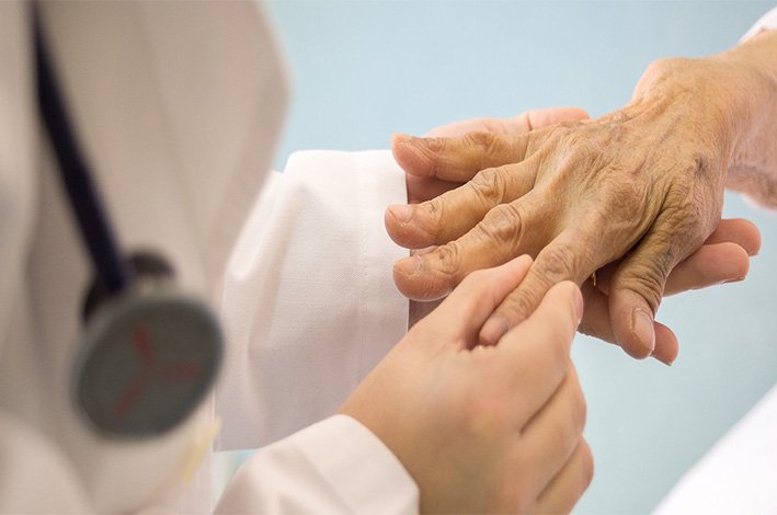 Associação Médica de Varginha realiza palestra sobre reumatologia nesta terça