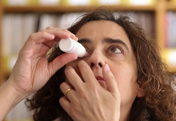 Síndrome de Sjögren afeta olhos e boca