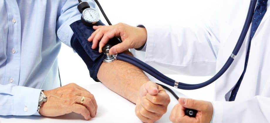 Artrite reumatoide: qual é o impacto do tratamento com DMARDS na Pressão Arterial?