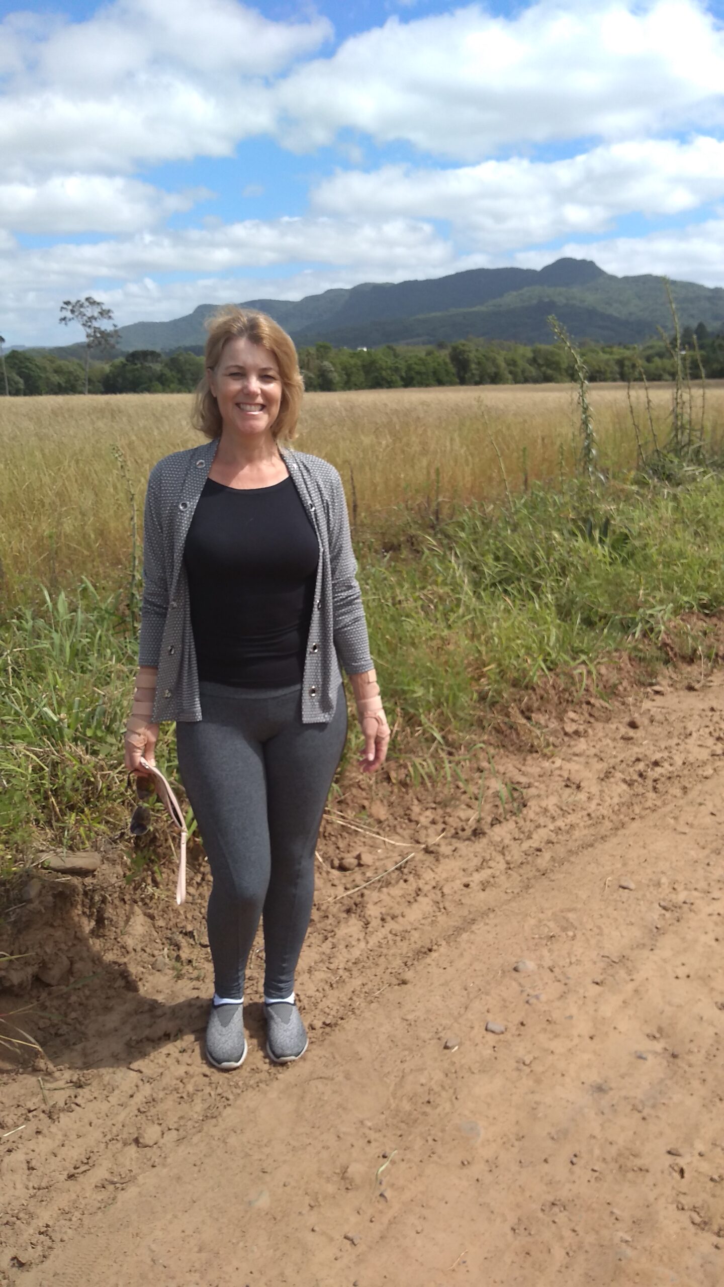 A vida passa muito rápido para deixar a dor tomar conta de nosso corpo