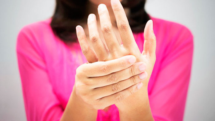 Dores nas juntas ou artrite reumatoide?