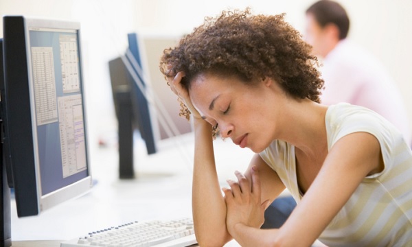 Dor crônica por todo o corpo e cansaço persistente podem ser sinais de fibromialgia