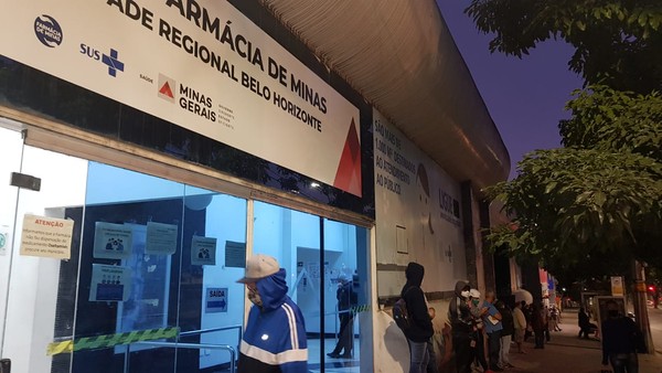 Governo admite falta de remédios para artrite reumatoide e asma na Farmácia de Minas e aguarda repasse do Ministério da Saúde