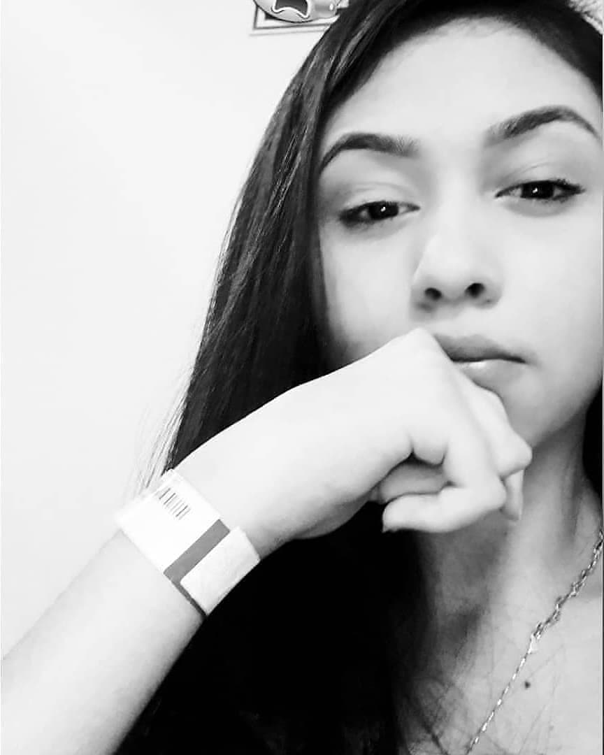 Olho pequeno de tanto chorar…