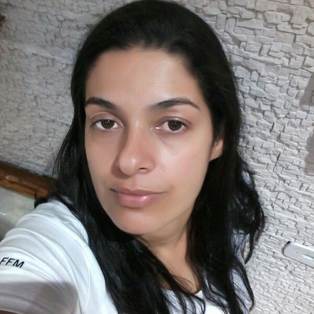 Eu me deitei e dormi, acordei porque o Senhor me sustentou!