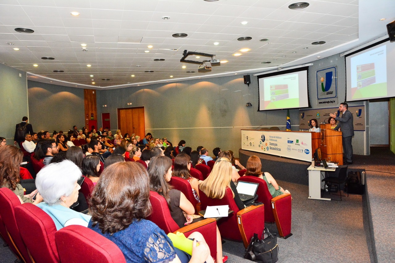 Judicialização em Saúde: Saúde não tem preço, tem dignidade!