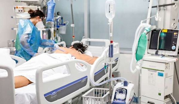 Pessoas que tiveram sintomas graves da Covid podem desenvolver anticorpos que agem contra o próprio organismo