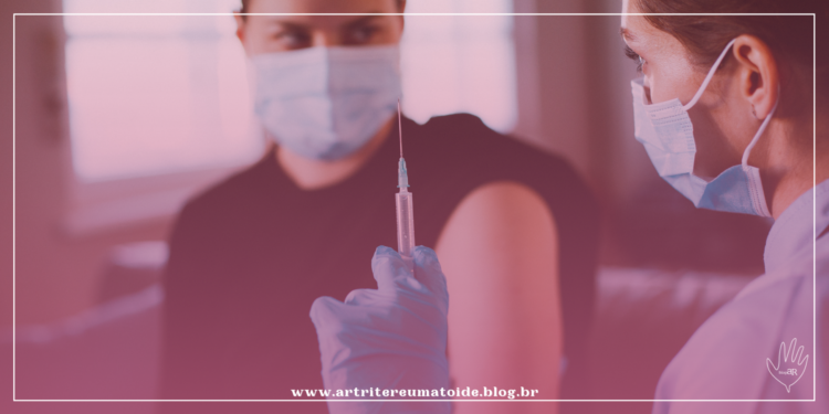 Vou tomar a vacina da covid, devo parar de tomar meus medicamentos?