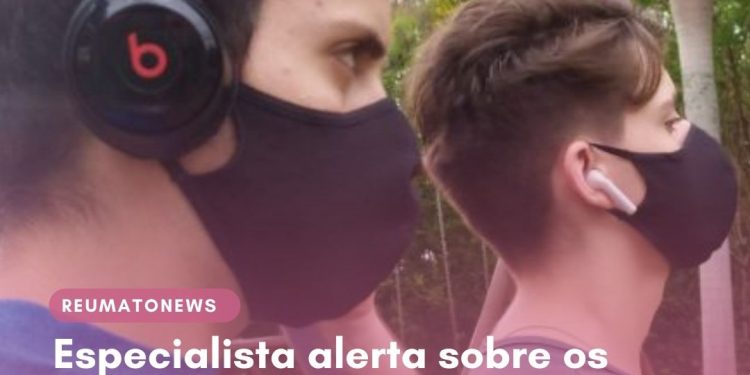 Especialista alerta sobre os riscos da “febre” dos fones de ouvido