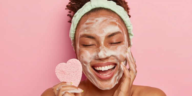 Como você pode evitar manchas na pele?