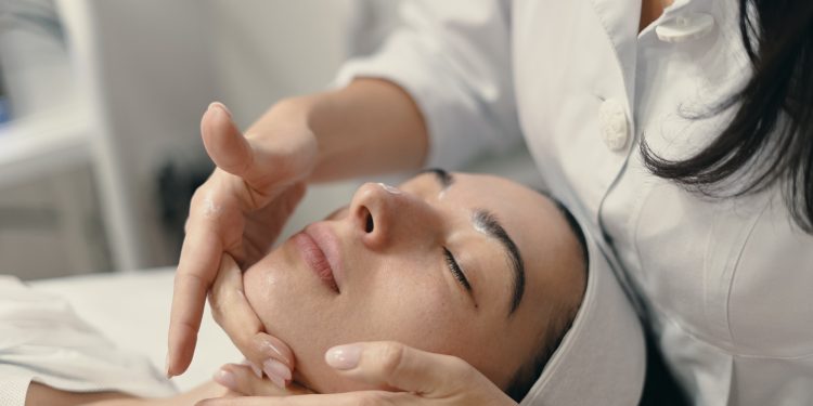 Entenda como uma clínica de estética pode melhorar a qualidade de vida!