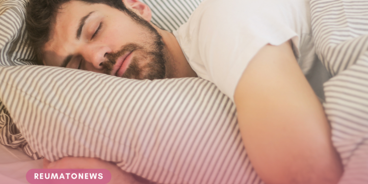 Qual melhor posição para dormir com dor no ombro? Saiba mais!