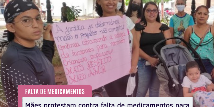 Mães protestam contra falta de medicamentos para crianças com deficiência em Barbalha