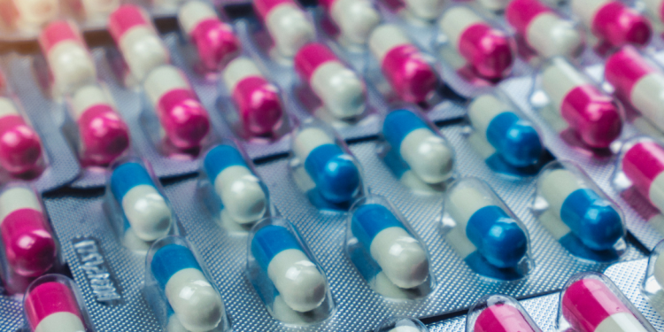 Farmácias de SP registram falta de remédios para dor, antibióticos e antialérgicos, principalmente infantis