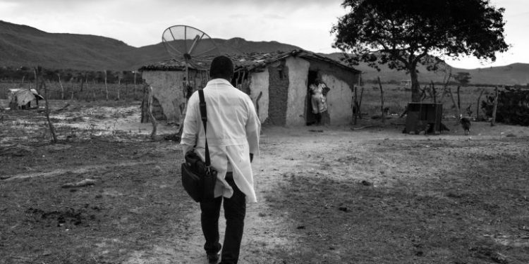 Governo altera programa Mais Médicos para ampliar atendimento em regiões remotas