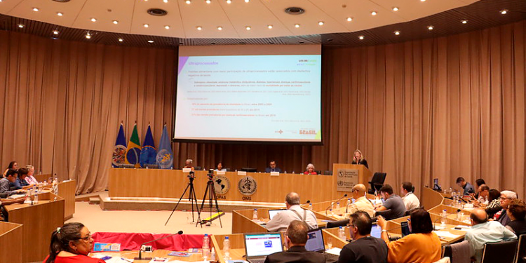 Impostos saudáveis: CNS recomenda sobretaxar ultraprocessados, agrotóxicos, álcool e tabaco na Reforma Tributária