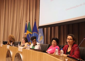 Política Nacional de Atenção Integral à Saúde da Mulher precisa ser interseccional para assegurar direito à saúde