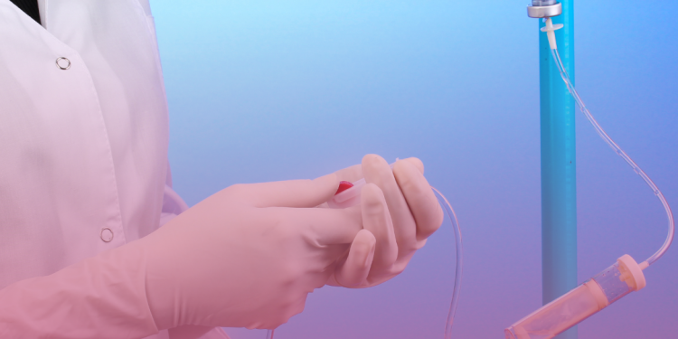 Ausência de centros de infusão onera cofres públicos e coloca em risco a vida de pacientes com doenças imunomediadas e raras