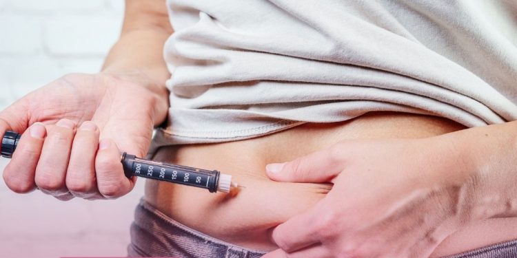 Falta de adalimumabe nas farmácias de alto custo do SUS: julho de 2024