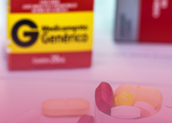 Genérico, referência ou similar: entenda diferenças e veja lista dos medicamentos mais vendidos