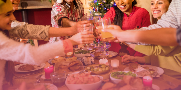 6 dicas para não exagerar nas comidas nas festas de fim de ano
