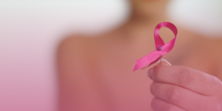 Outubro Rosa: Ministério da Saúde lança campanha e reforça autocuidado