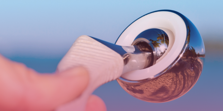 Hospital Regional realiza primeira cirurgia de prótese total de quadril minimamente invasiva no Litoral Norte