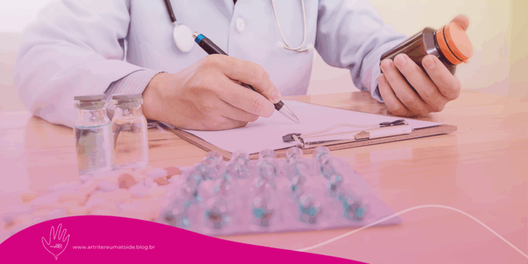 Mais de 270 medicamentos fornecidos pela Farmácia do Povo podem ser consultados e solicitados online; veja como