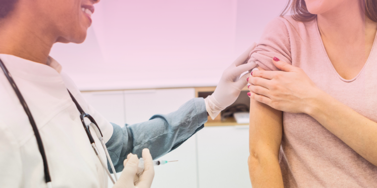 Ministério da Saúde chama gestantes para receberem vacina contra a bronquiolite