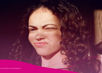 “Tive mil oportunidades para ser quem eu não deveria ser, mas hoje escolho me reerguer e continuar batalhando”.