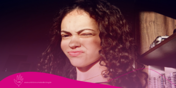 “Tive mil oportunidades para ser quem eu não deveria ser, mas hoje escolho me reerguer e continuar batalhando”.