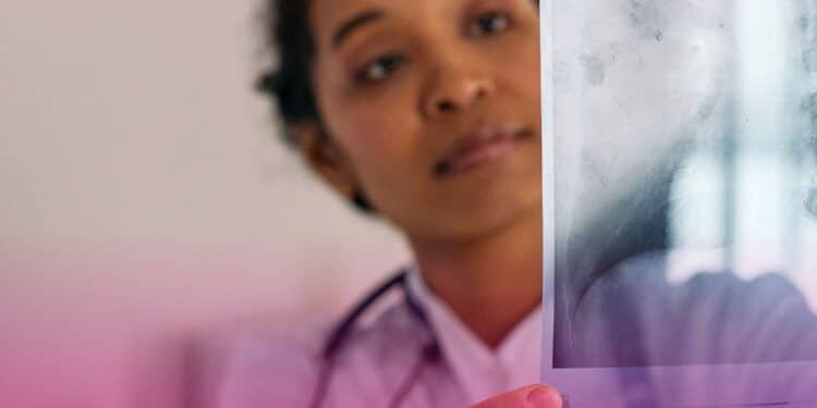 Novo tratamento para câncer de pulmão chega aos planos de saúde